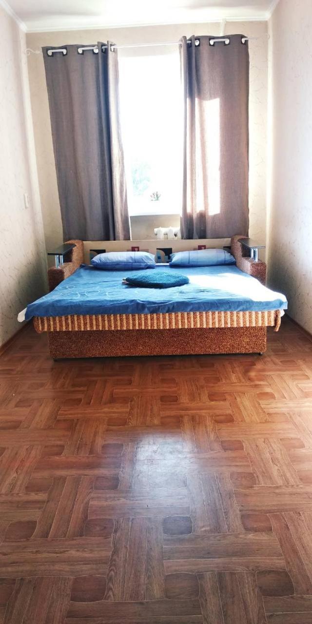 Apartment 2 Rooms Slobozhansky Prospekt Nizhnedneprovsk Luaran gambar