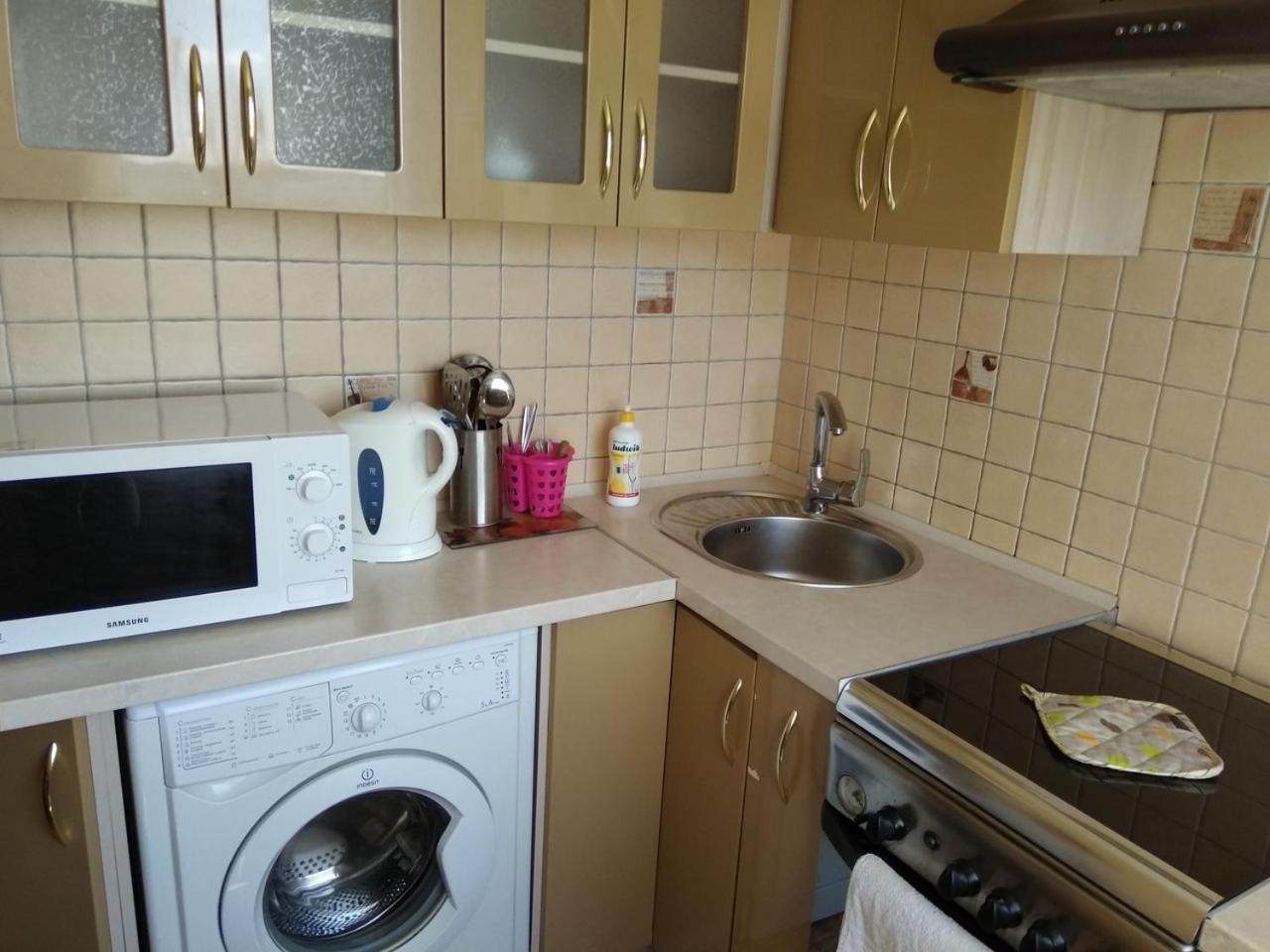 Apartment 2 Rooms Slobozhansky Prospekt Nizhnedneprovsk Luaran gambar